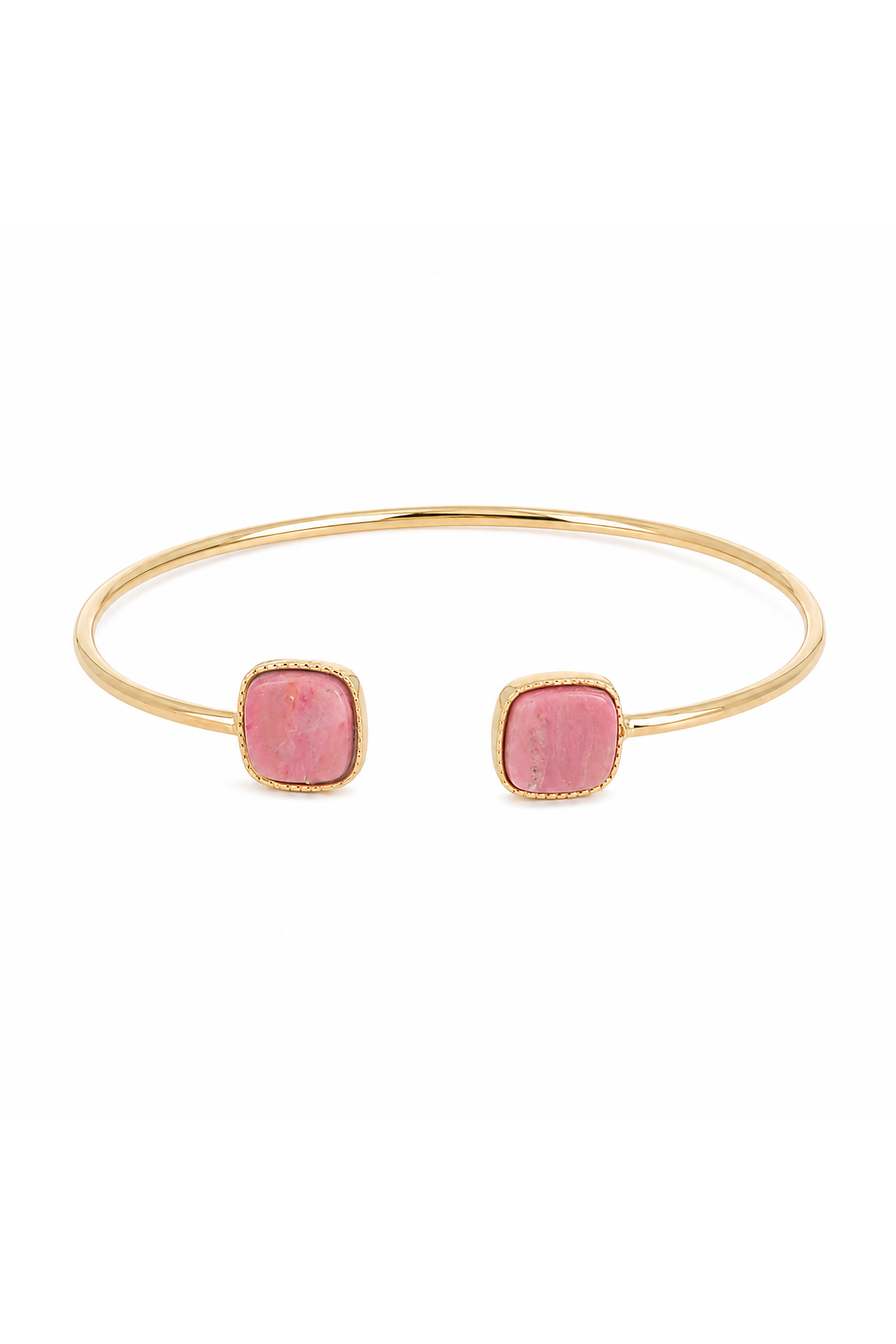 Jonc ouvert doré Patsy avec deux pierres carrées en rhodonite - Bijou sur fond blanc