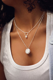 Médaille ronde simple Alba M en argent pour gravure - Bijou porté