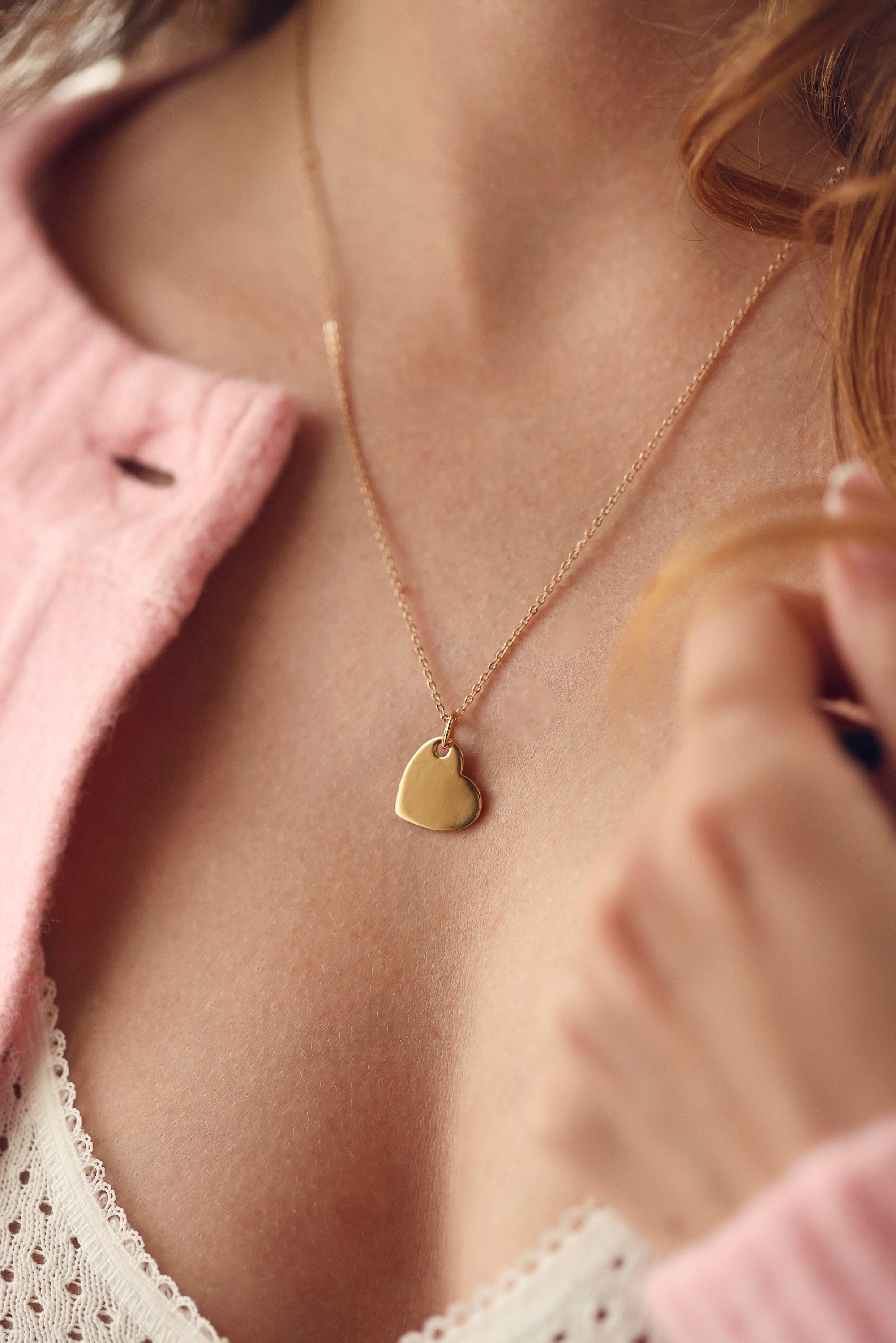 Médaille dorée Amour S en forme de cœur pour gravure - Bijou porté