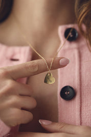 Médaille dorée Amour S en forme de cœur pour gravure - Bijou porté