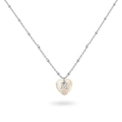 Pendentif coeur en nacre pour collier personnalisable en argent initiale ou charm - Bijou sur fond blanc
