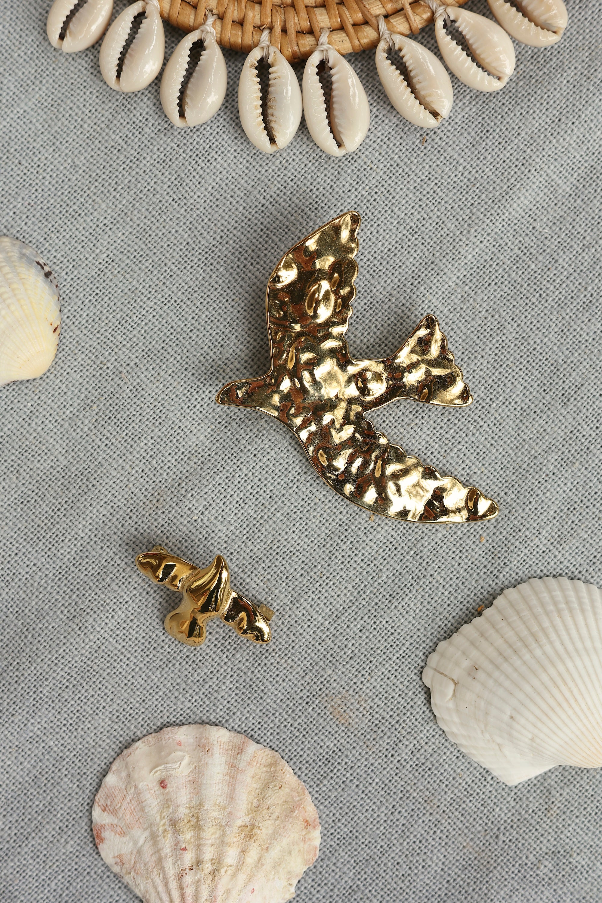 Pin's doré oiseau Xiana - Accessoire