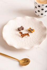 Pin's doré chien teckel - Accessoire