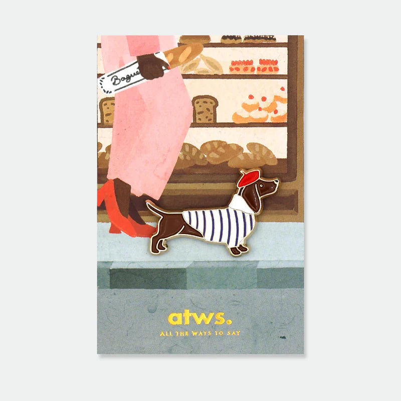 Pin's doré chien qui porte un béret - Accessoires