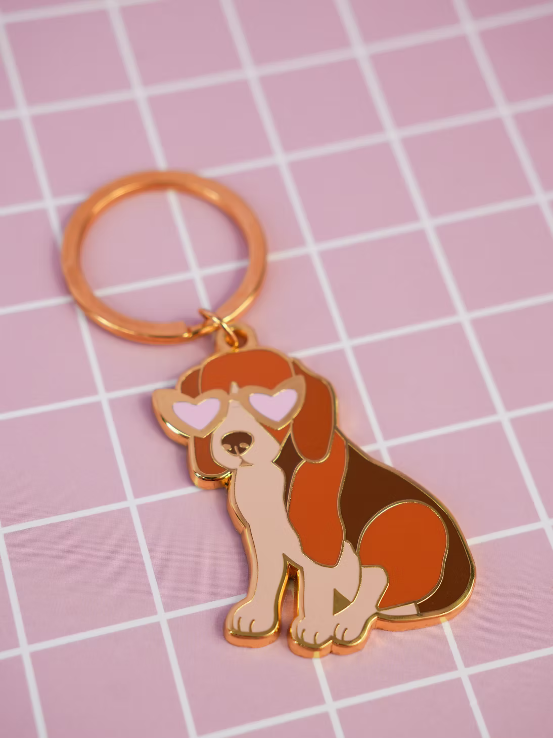 Porte-clé beagle avec lunettes en forme de cœur - Accessoire
