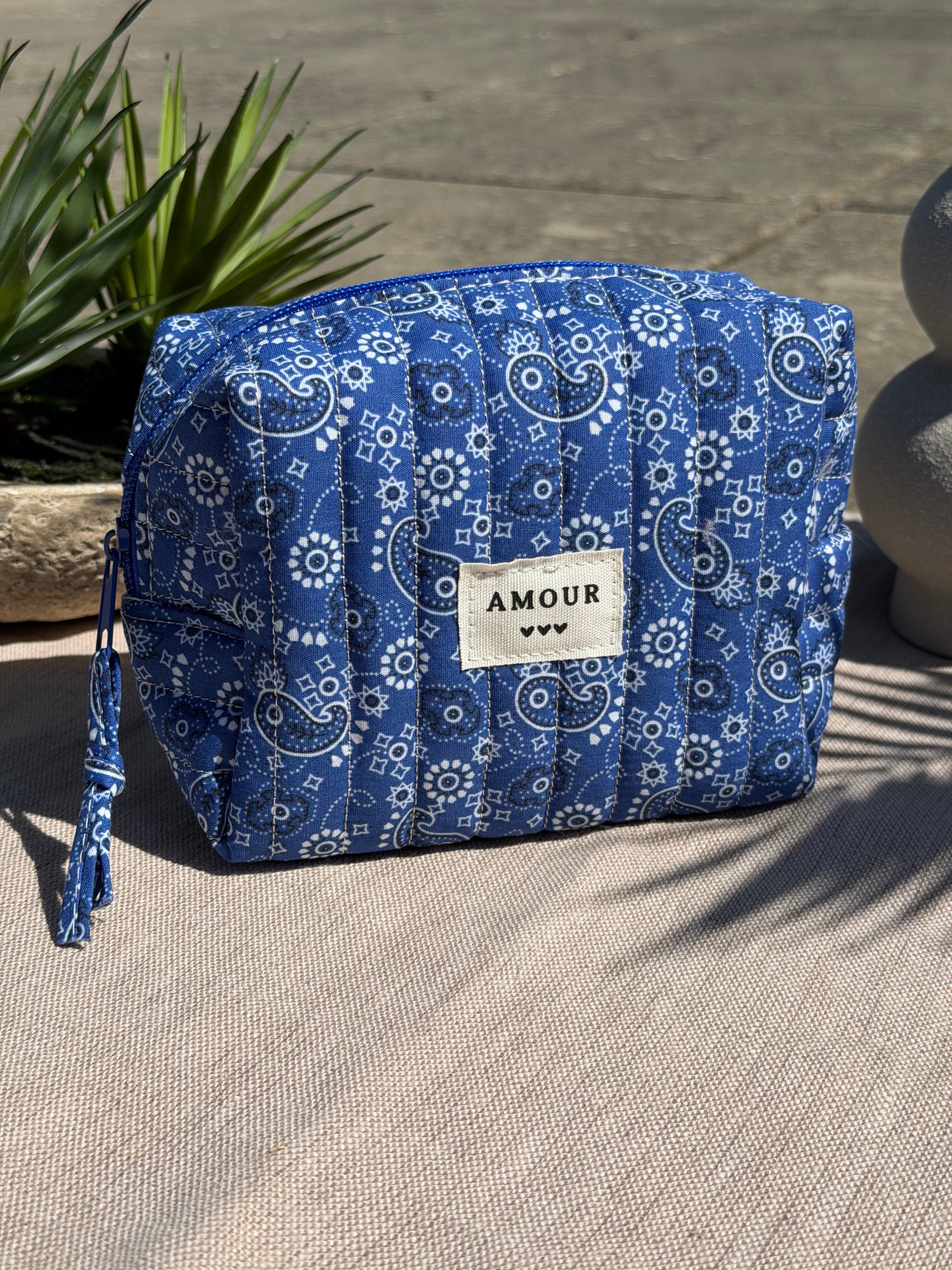 Trousse à zip Amour M motif bandana bleu - Accessoire