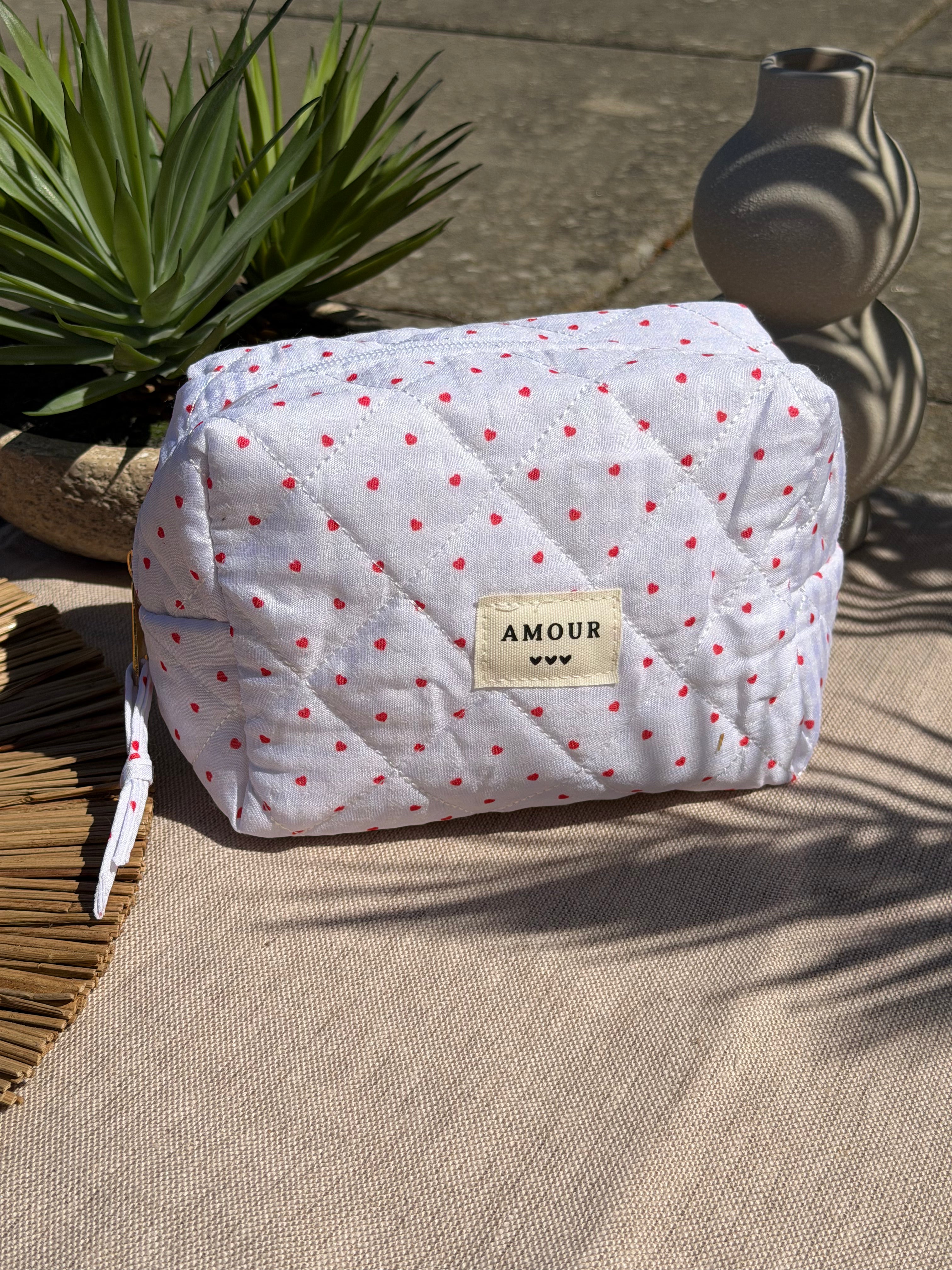 Trousse à zip motif cœurs rouges - Accessoire